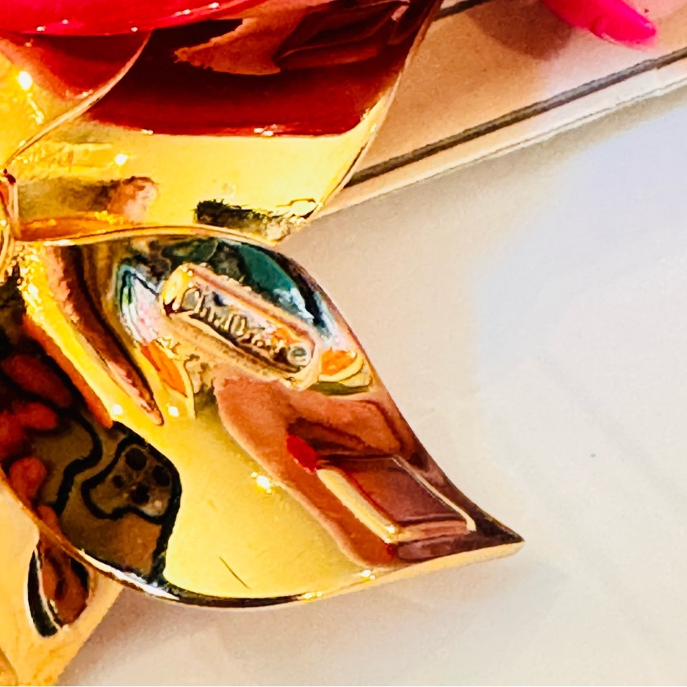 CHRISTIAN DIOR Germany Vintage Sculptural Flower Brooch Pin Gold Crystals - Picture 4 of 10